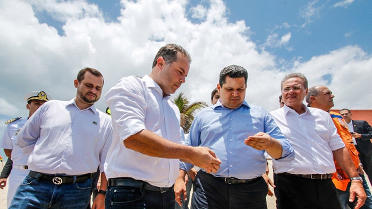 Governador e presidente da República em exercício inspecionam litoral de AL