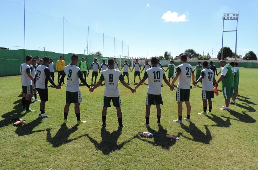 Coruripe se reapresentou nesta segunda após terceira vitória no Alagoano