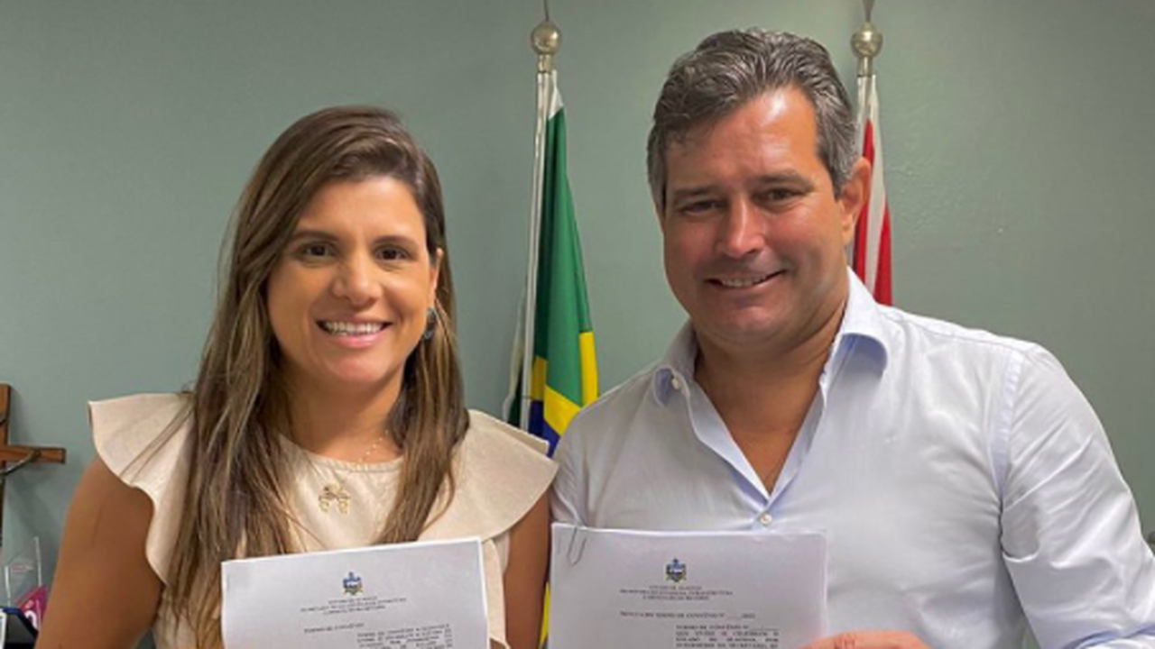 Marcela Gomes firma dois convênios com a Seinfra que garantem mais investimentos para Novo Lino