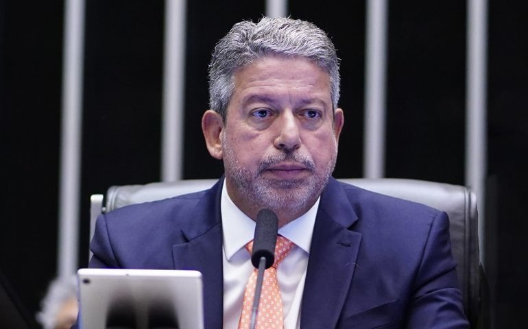 Câmara tem dado sinais claros de amadurecimento, mas 'combustível está acabando', diz Lira