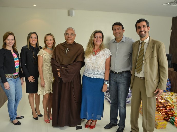 OAB Alagoas doa alimentos e fraldas ao Lar Santo Antônio de Pádua