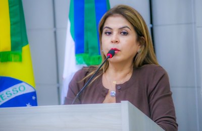 Silvania Barbosa condena crescente de feminicídios e destaca: "Não se trata de números, mas de vidas interrompidas"