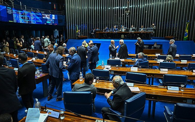 Senadores divergem sobre PL da dosimetria