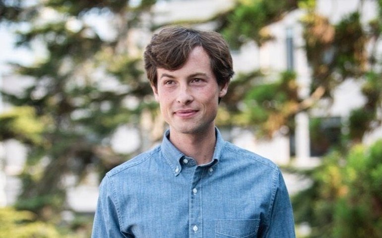 Filho de Steve Jobs abre empresa para investir em novos tratamentos contra o câncer