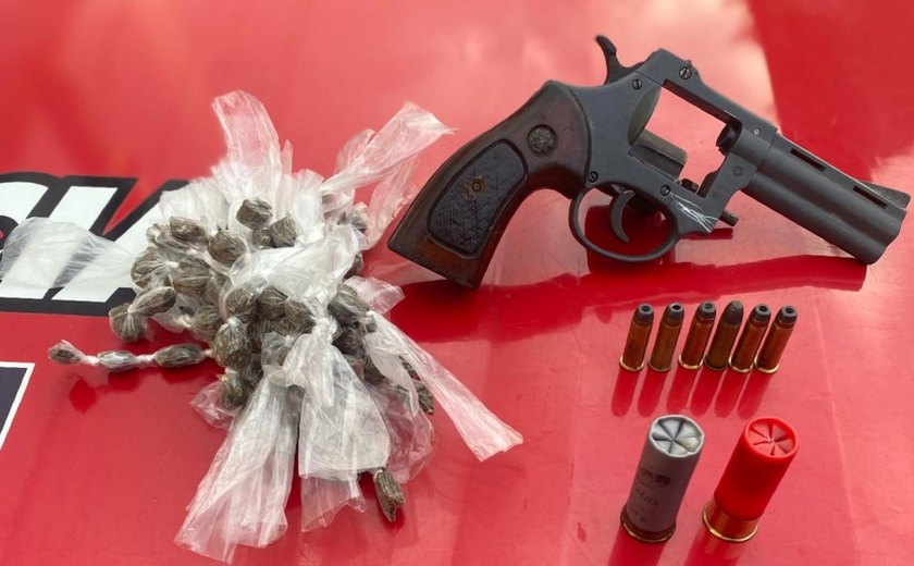 Guarnições apreendem armas e drogas em ações distintas em Maceió