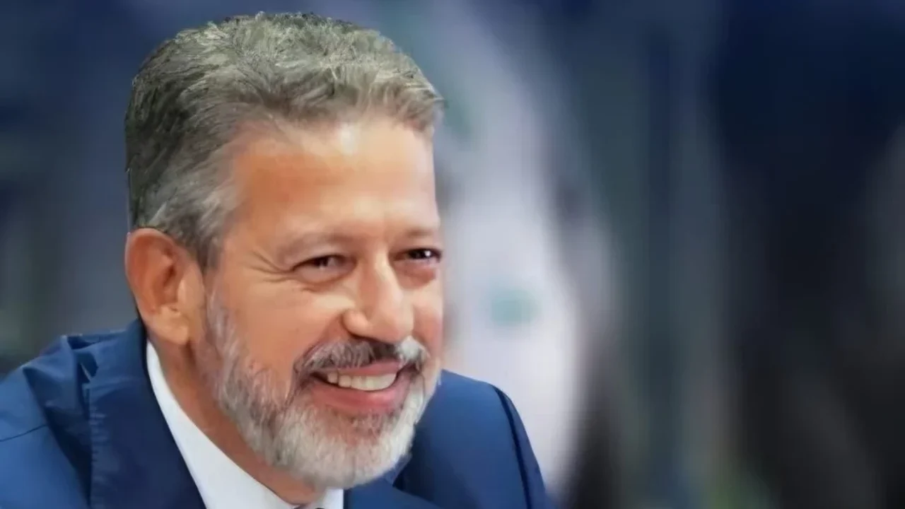 Candidaturas articuladas por Arthur Lira para a ALE garantem eleição de grande bancada e projetam vitória de Arthur na corrida ao Senado