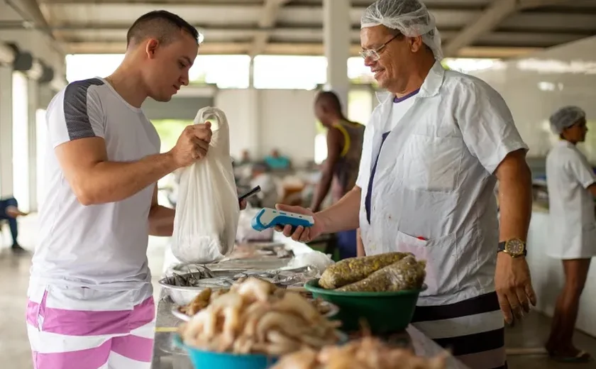 Confira o funcionamento de mercados, Shopping Popular e Sine Maceió durante o feriado de Páscoa