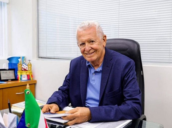 Douglas Apratto recebe homenagem em documentário que conta a sua história