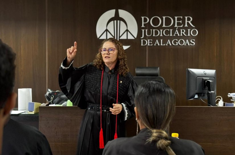 Prova técnica da Polícia Científica é decisiva para condenação de mulher por tentar matar enteado