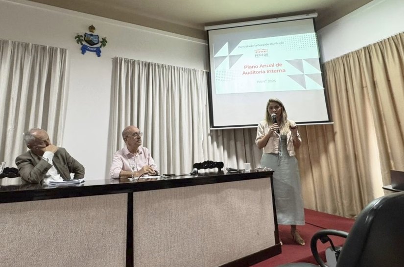 Reunião de alinhamento reforça planejamento estratégico e controle interno na Prefeitura de Penedo