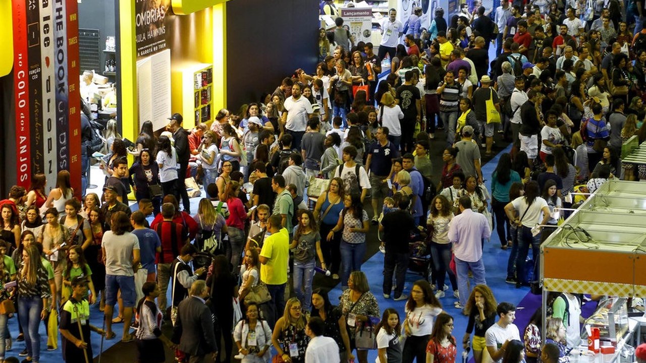 Bienal do Livro inicia maratona cultural e aposta na interação com o público