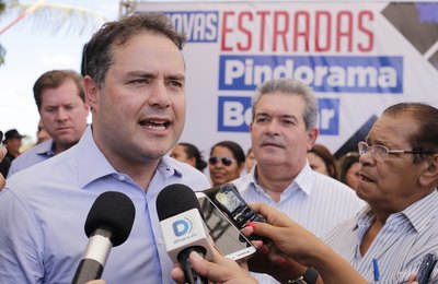 Governador assina ordem de serviço de Centro de Convenções na Barra de São Miguel