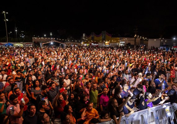 Última noite do Massayó Gospel leva multidão de fiéis ao Jaraguá