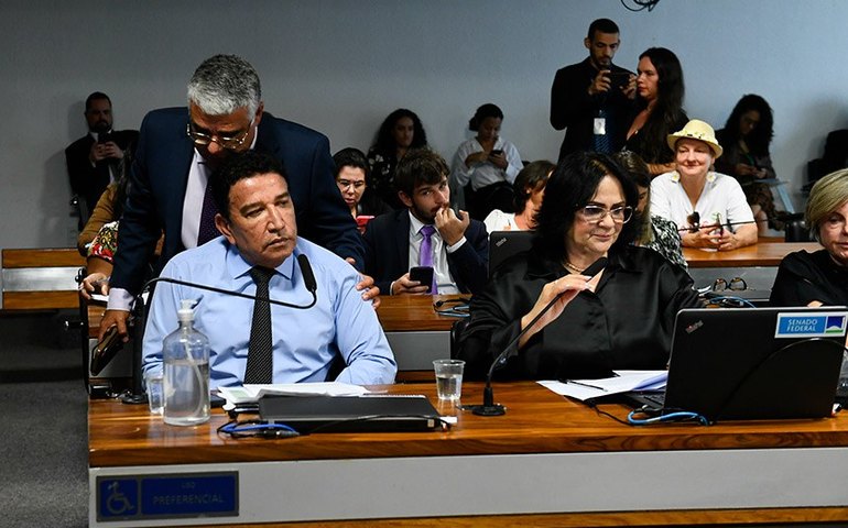 CDH aprova projeto de revogação da Lei de Alienação Parental