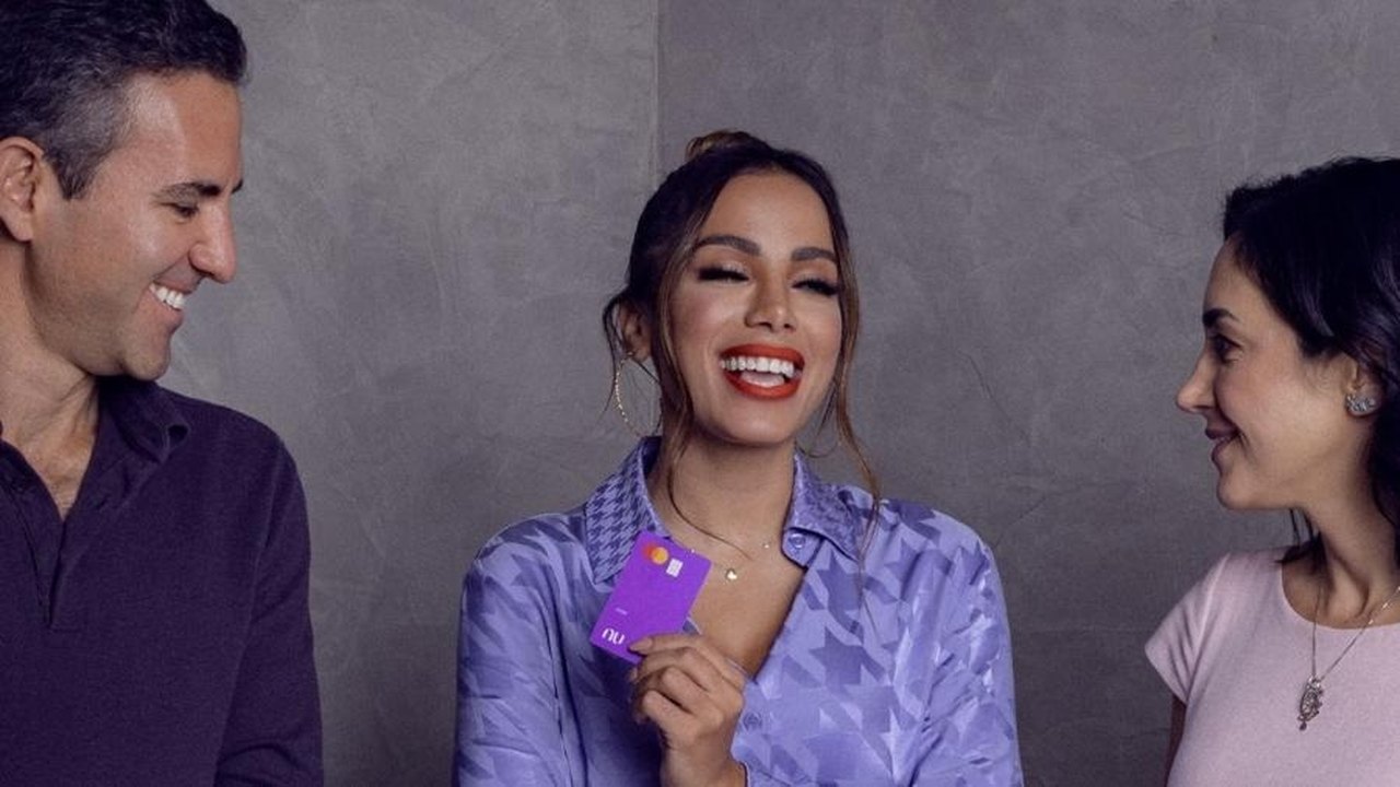 Ozonioterapia, usada por Anitta nos EUA, não é recomendada no Brasil