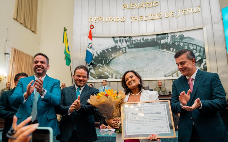 Secretária de Estado da Fazenda é homenageada pela Assembleia Legislativa