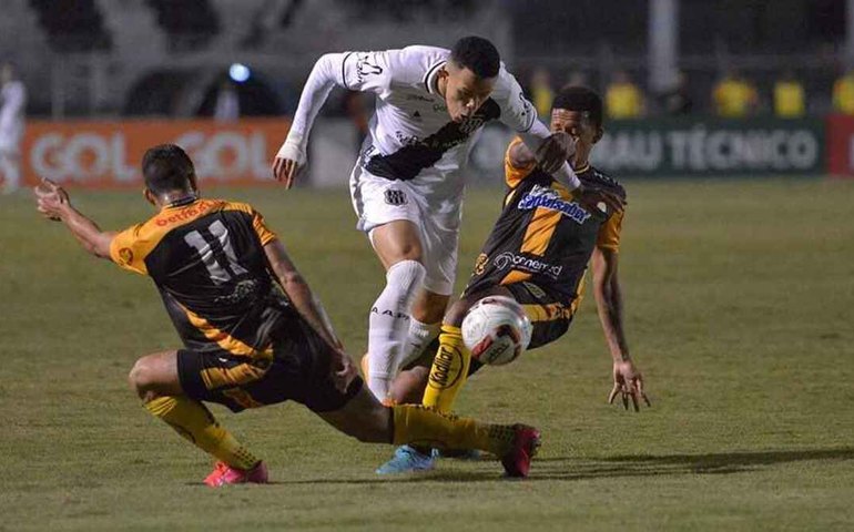 Com gol de pênalti, Novorizontino vence a Ponte Preta e entra no G-4 da Série B
