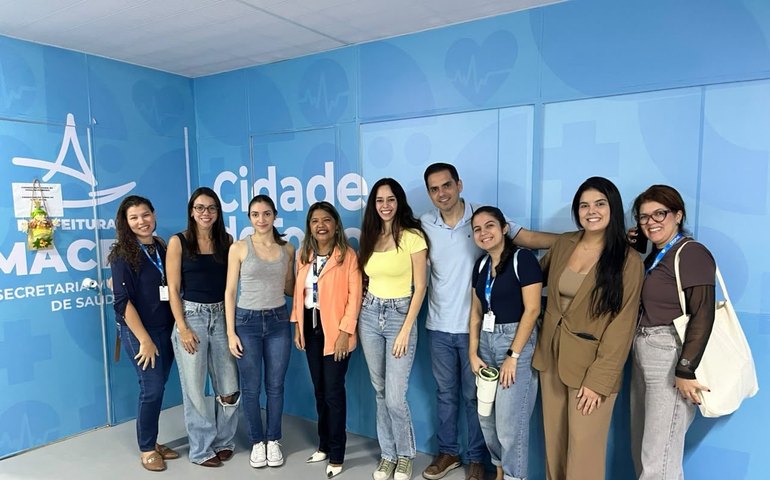 Residentes de Medicina conhecem programas estratégicos da Saúde de Maceió