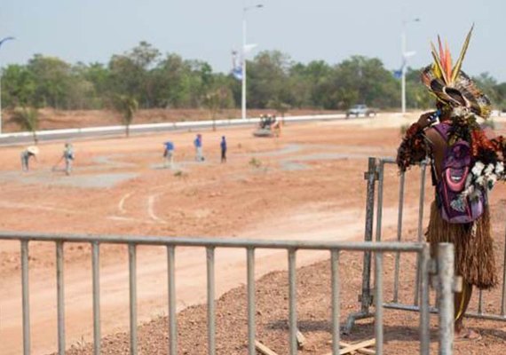 Jogos Mundiais: com máquinas ainda trabalhando, indígenas se instalam em Palmas