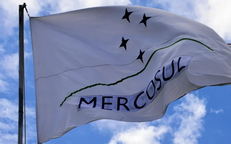 Mercosul se compromete a regular radicalização em ambiente digital