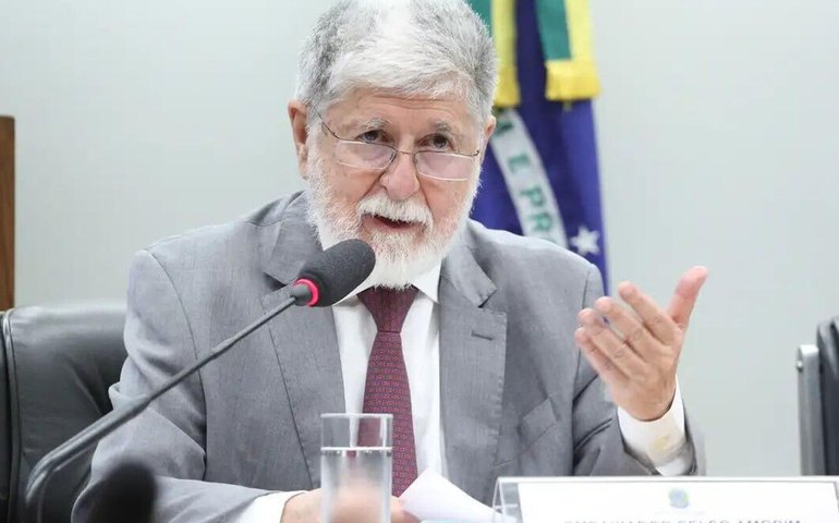 Lula estuda tomar medidas contra Israel, afirma Celso Amorim