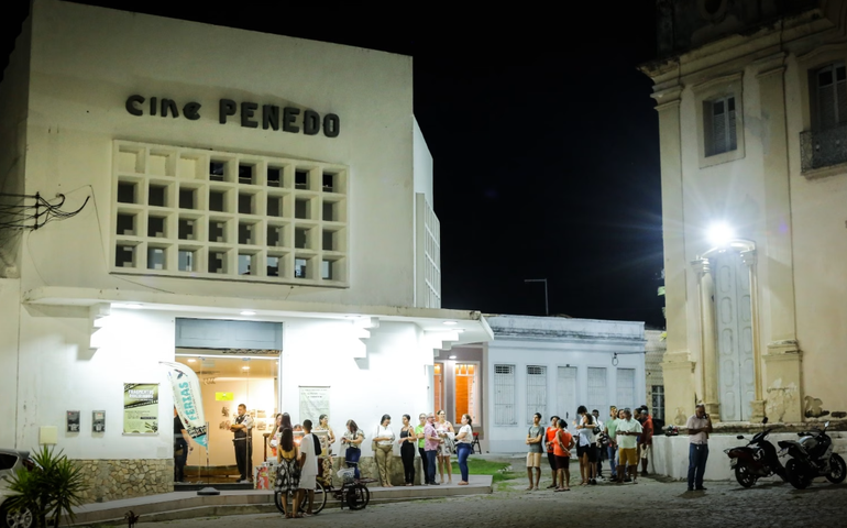 Cine Penedo exibe filme com Brad Pitt sobre Fórmula 1, novo Superman e outras novidades