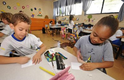 CNM esclarece gestores sobre normativa que transfere recursos para educação infantil