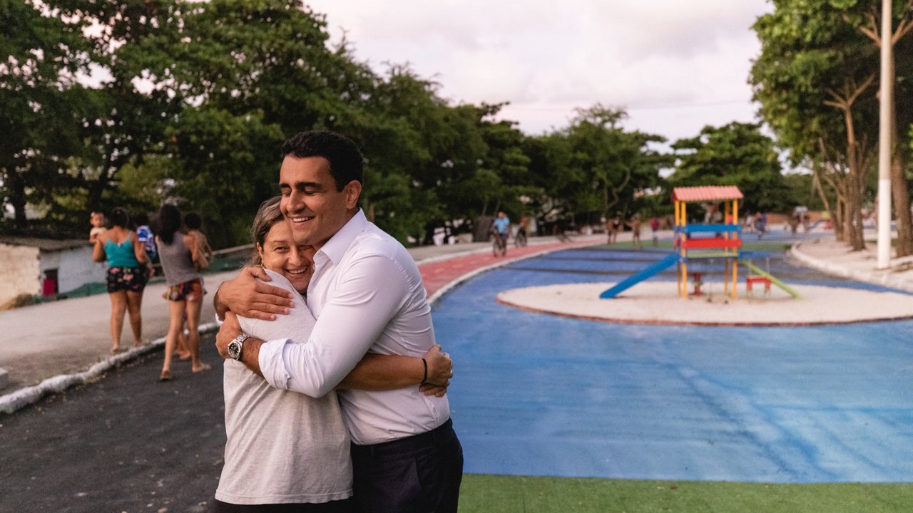 Prefeito JHC leva dignidade aos moradores do Vergel do Lago