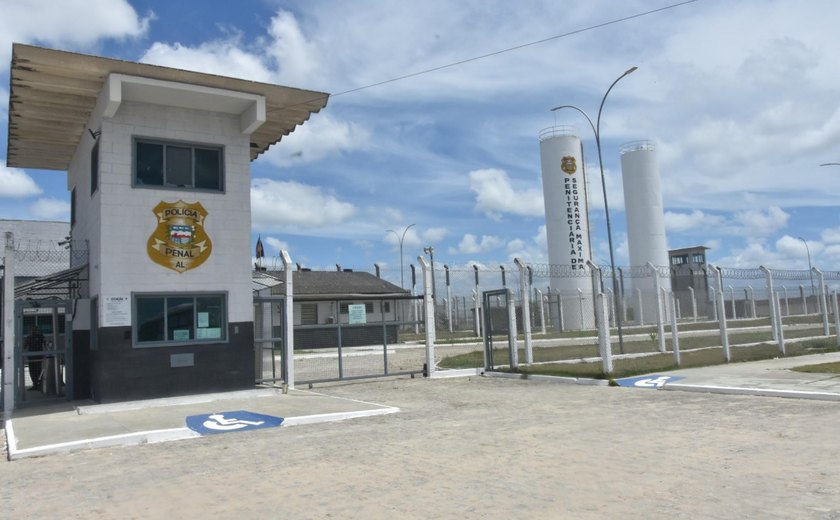 Seris entrega mais uma biblioteca e reforça prática da leitura dentro de estabelecimentos prisionais de AL