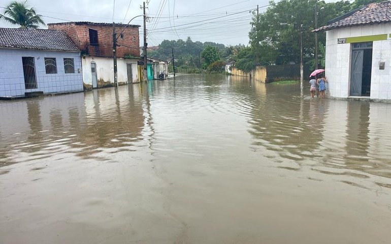 Ronaldo Lopes decreta situação de emergência em Penedo