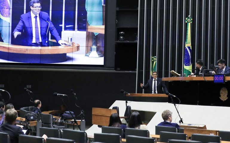 Campos Neto sugere autonomia administrativa e financeira para o BC