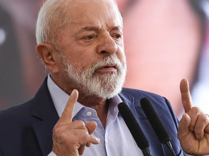 Lula diz que Motta descumpriu acordo e derrubada do IOF foi absurda