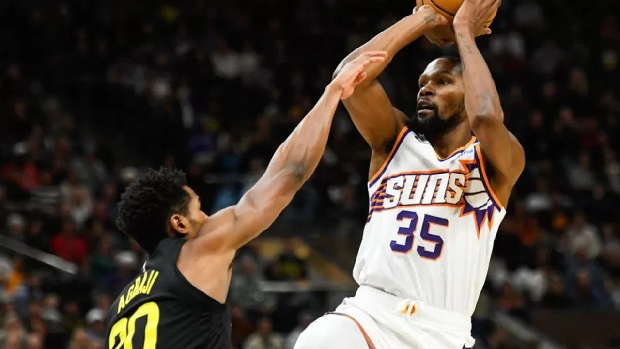 Durant leva os Suns à vitória em seu retorno ao Brooklyn; Bucks perdem segunda seguida
