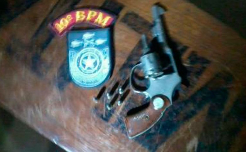Igaci: PM apreendem arma após denúncia anônima
