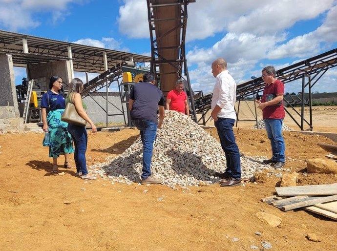Reciclagem de resíduos da construção civil impulsiona economia circular em Alagoas, com apoio do Banco do Nordeste