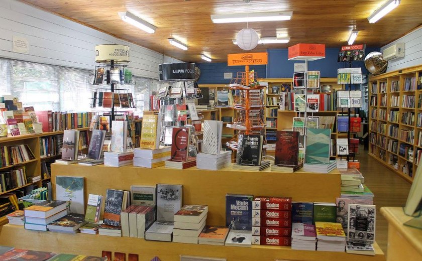 Projeto garante cota mínima de 30% na exposição de obras nacionais em livrarias