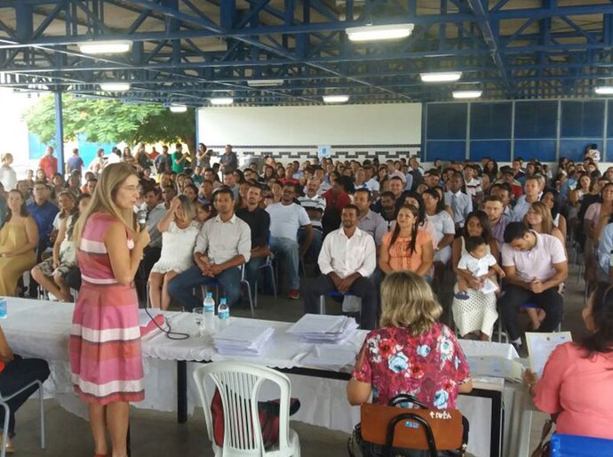 Projeto Justiça Itinerante realiza casamento coletivo de 85 casais na Jatiúca