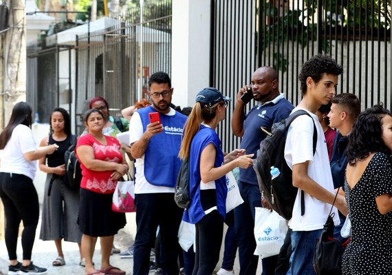PF identifica suspeitos de vazar provas do primeiro dia do Enem
