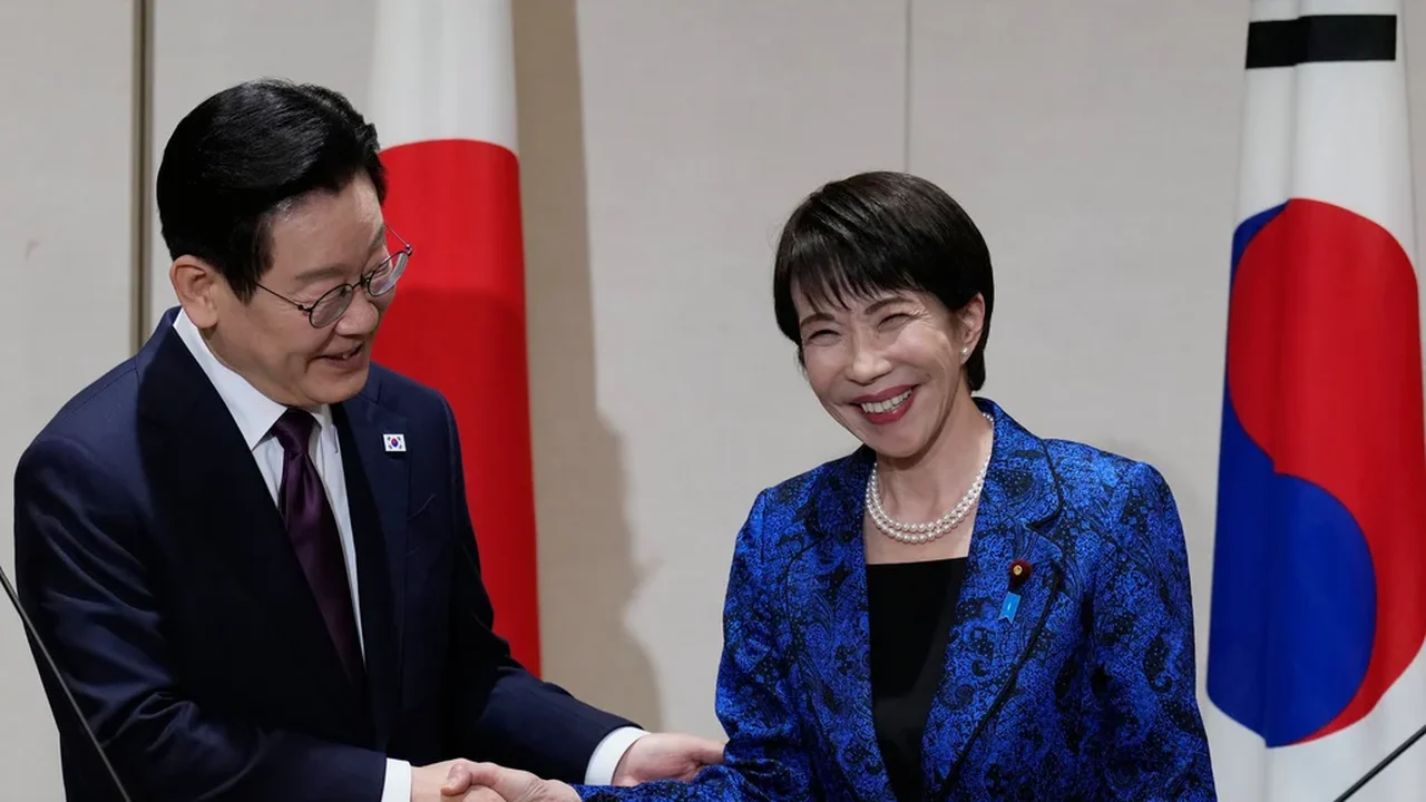 Líderes da Coreia do Sul e do Japão concordam em melhorar a cooperação.