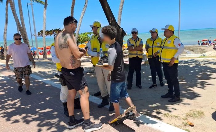 Guarnições operacionais e a Equipe Social do Ronda no Bairro atuaram em diversas ocorrências Guarnições operacionais e a Equipe Social do Ronda no Bairro atuaram em diversas ocorrências