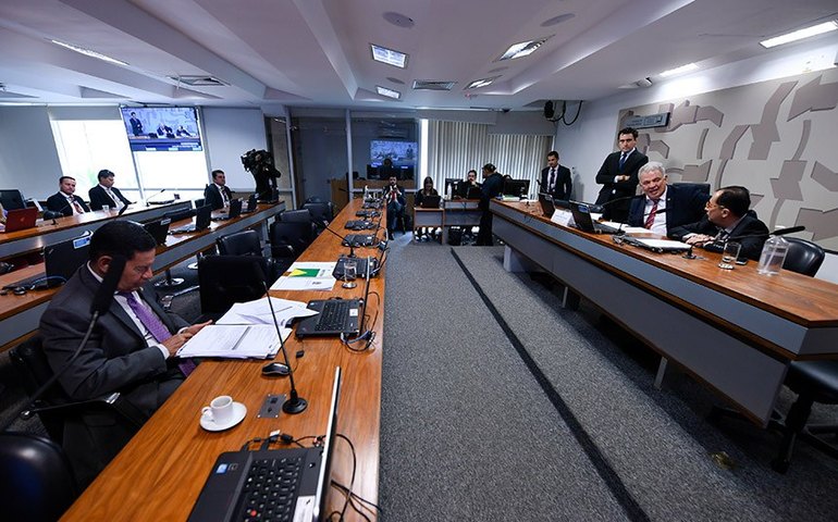 Corrupção e lavagem de dinheiro serão imprescritíveis, aprova CSP