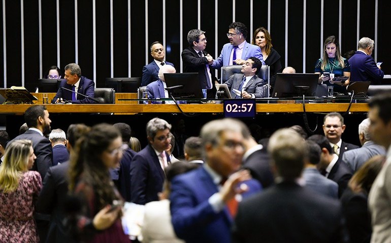 Congresso avança na análise de vetos e agenda nova rodada de votações