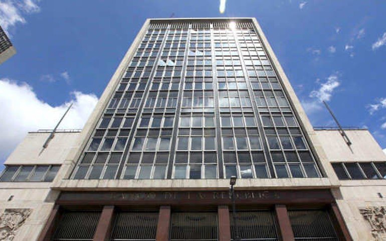 BC eleva taxa básica de juros a 11,75%, maior nível em cinco anos