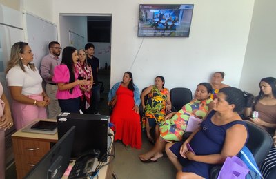 Gestantes de alto risco participam de atividades sobre o Outubro Rosa em Arapiraca