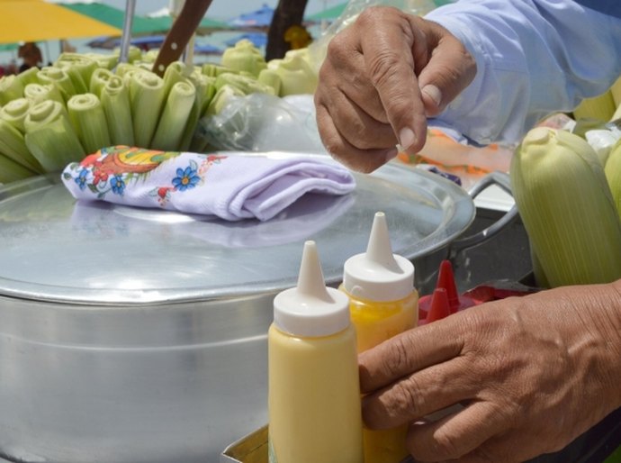 Vigilância Sanitária orienta sobre cuidados com alimentos juninos