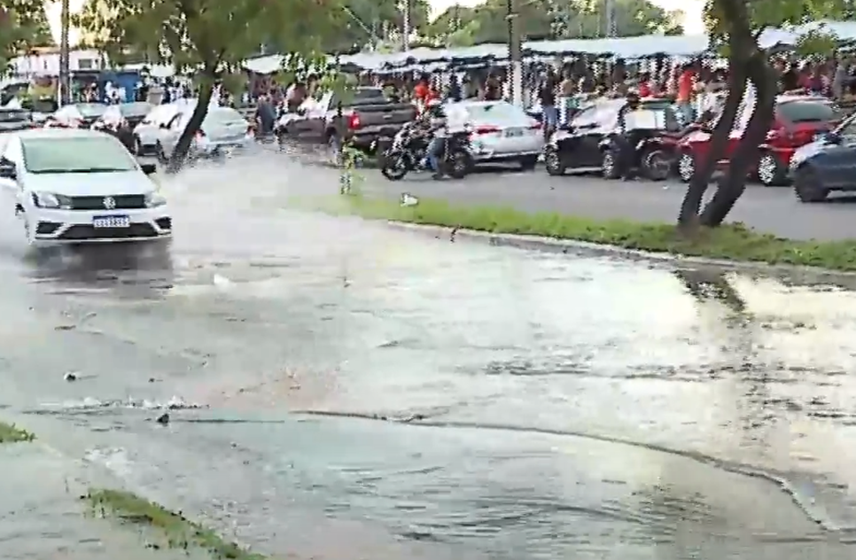 Rua inundada