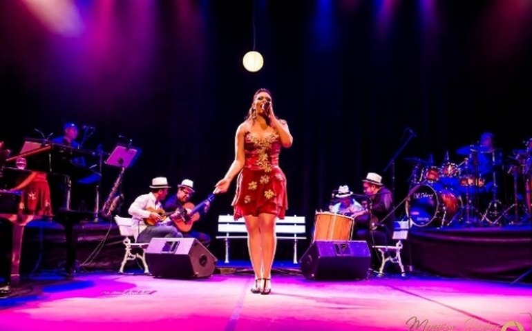 Quinta no Arena traz Lara Melo com o espetáculo Vertente