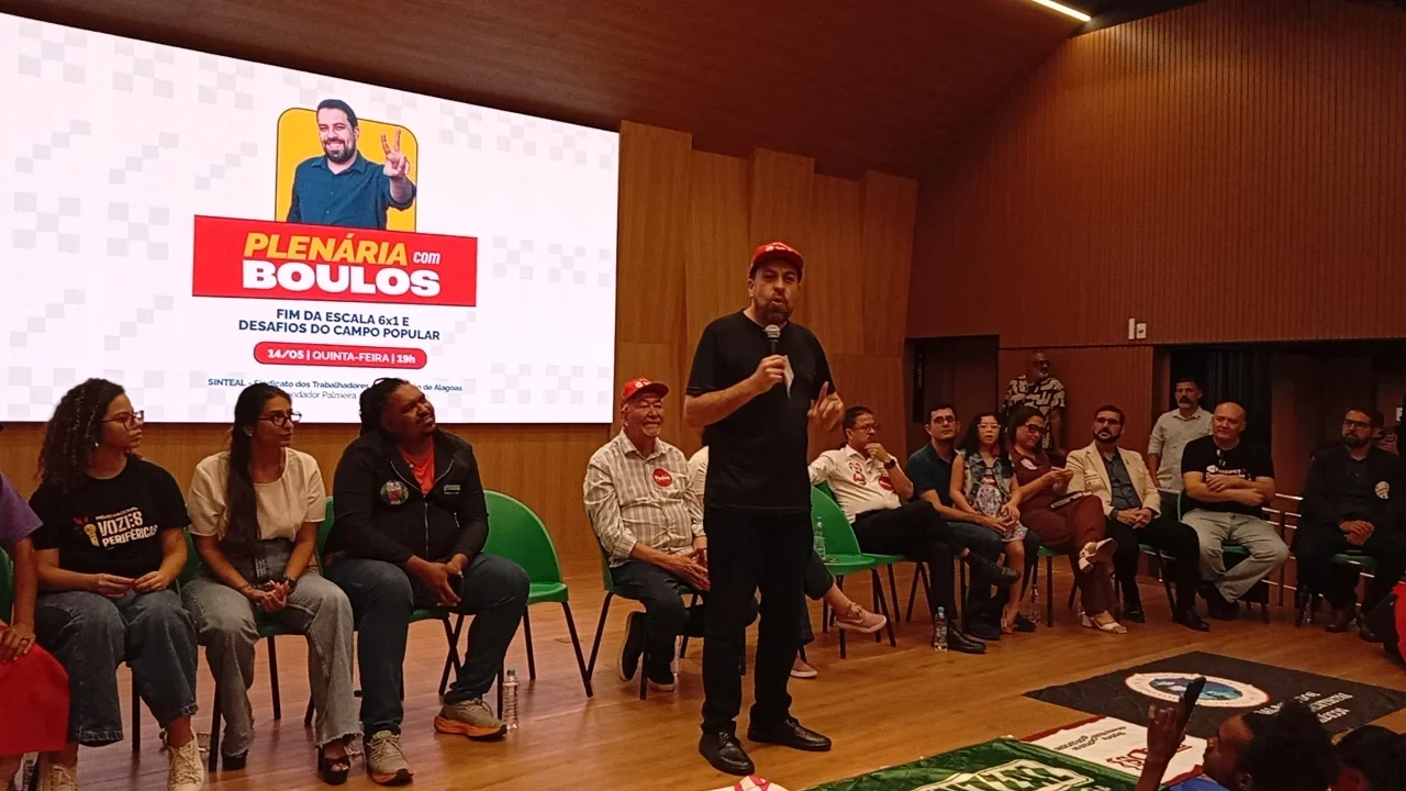 Escândalo gigante do Banco Master entra na pauta de ato político com Guilherme Boulos em Maceió; vídeo
