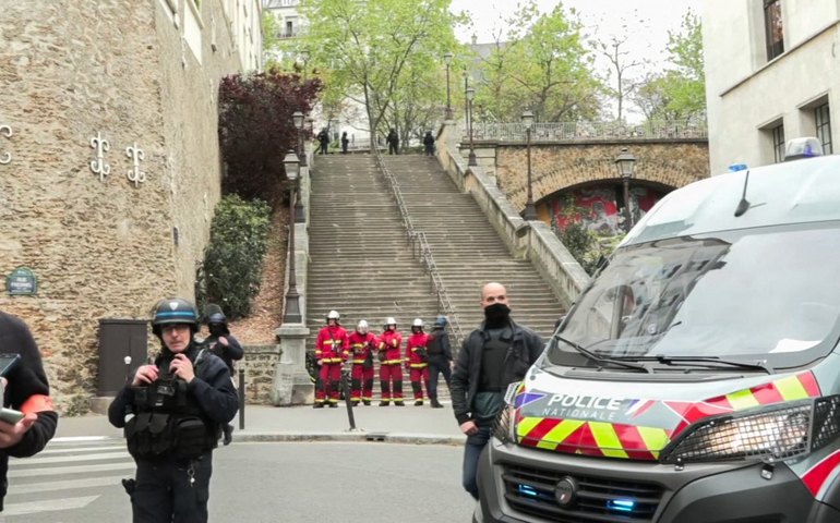 Consulado iraniano em Paris é cercado após a entrada de uma pessoa com material explosivo