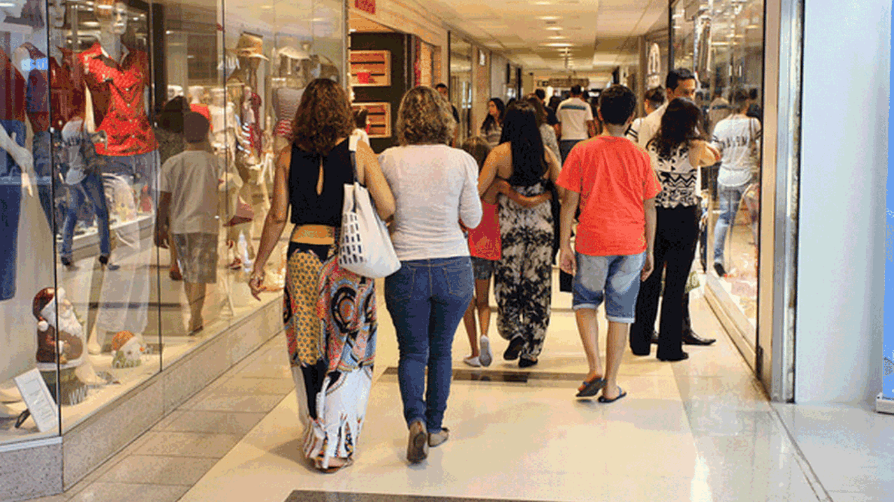 Venda nos shoppings deve crescer 58% ante 2020 e cair 3,5% ante 2019, diz Abrasce